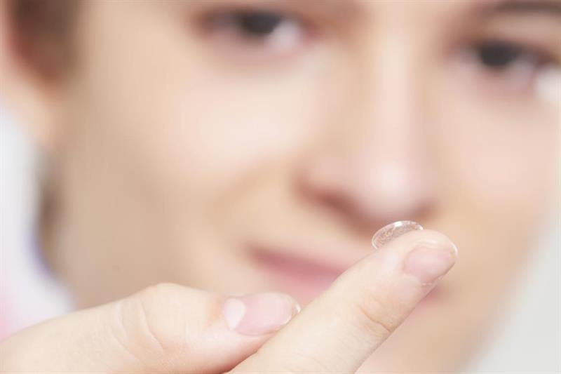 An introduction to contact lenses