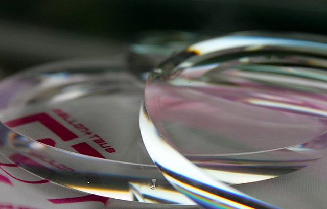 Understanding spectacle lenses